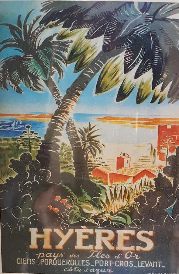 studio 25M2 avec 1 canapé convertible grand confort pour 2 personnes presqu'île des Giens Hyères